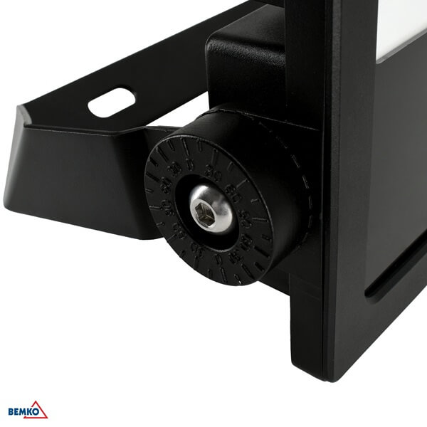 C66-LFT-150BL-CCT-9090 LED REFLEKTOR 150W 3K/4K/5K TESSA CCT IP66 22500lm 90X90 CRNI