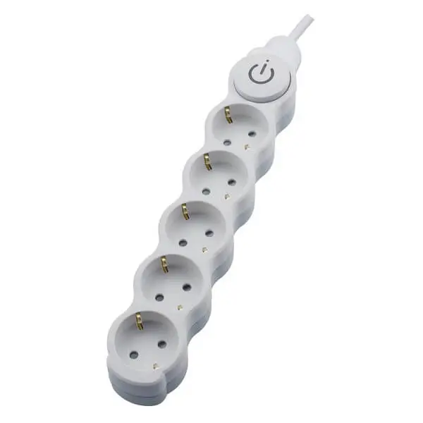 PRODUŽNI KABEL 5XŠUKO 5m S PREKIDAČEM 3X1,5mm